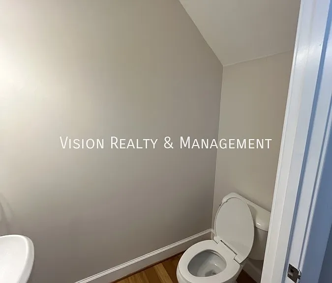 977 Cummings St SE — Photo 17