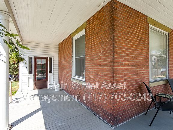 5th image of 139 S 29th St APT 1