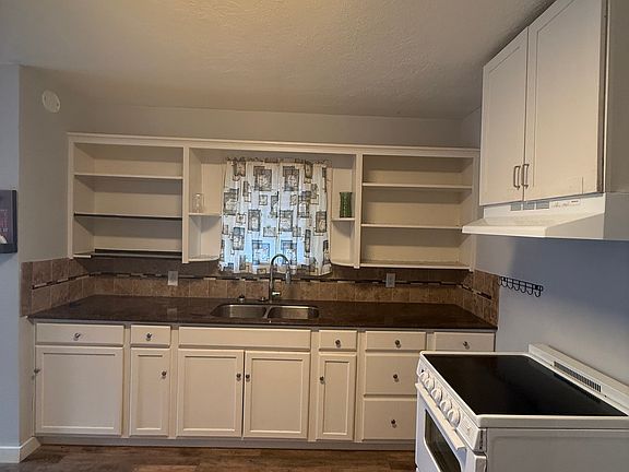 5th image of 914 McAshan St