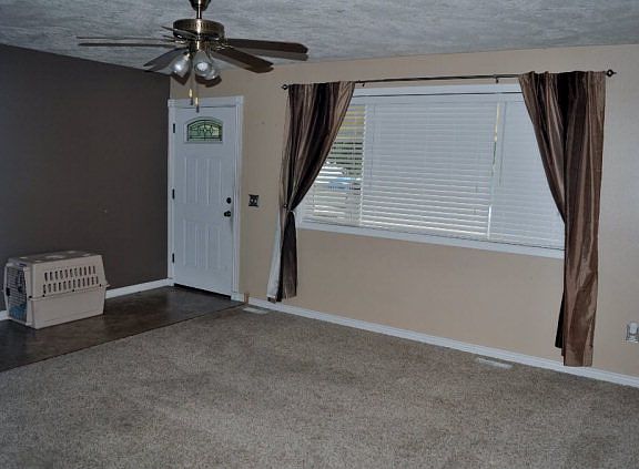 4th image of 300 N Crimson Dr