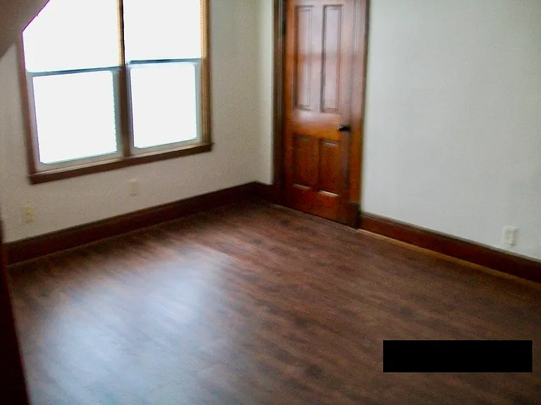 809 Berylan St #UPSTAIRS — Photo 5
