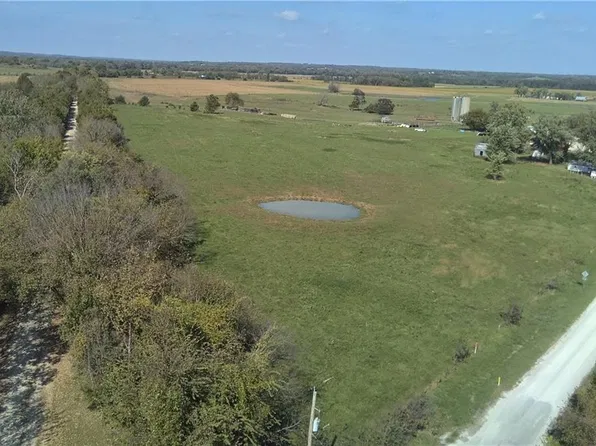 34306 Indianapolis Rd, Osawatomie, KS 66064