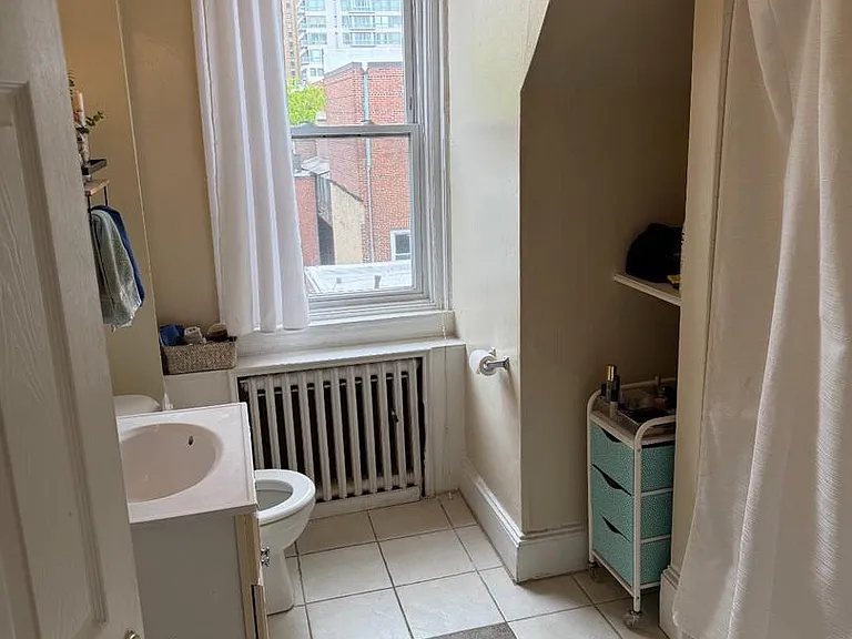 1723 Pine St #B — Photo 14