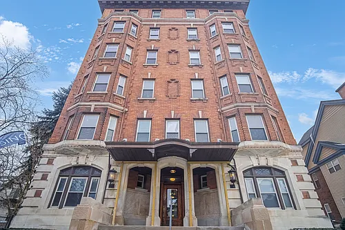 66 Adelaide St Photo 1