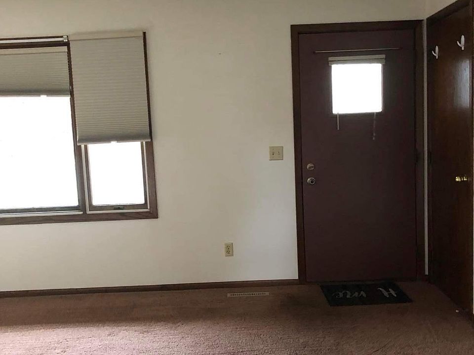 2nd image of 6567 Craig Ave