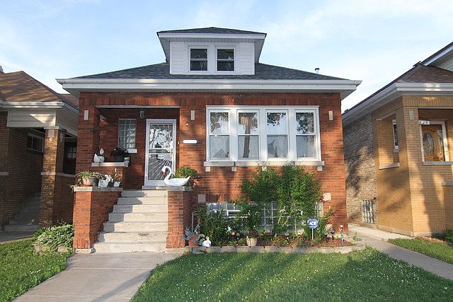 1st image of 1823 Scoville Ave