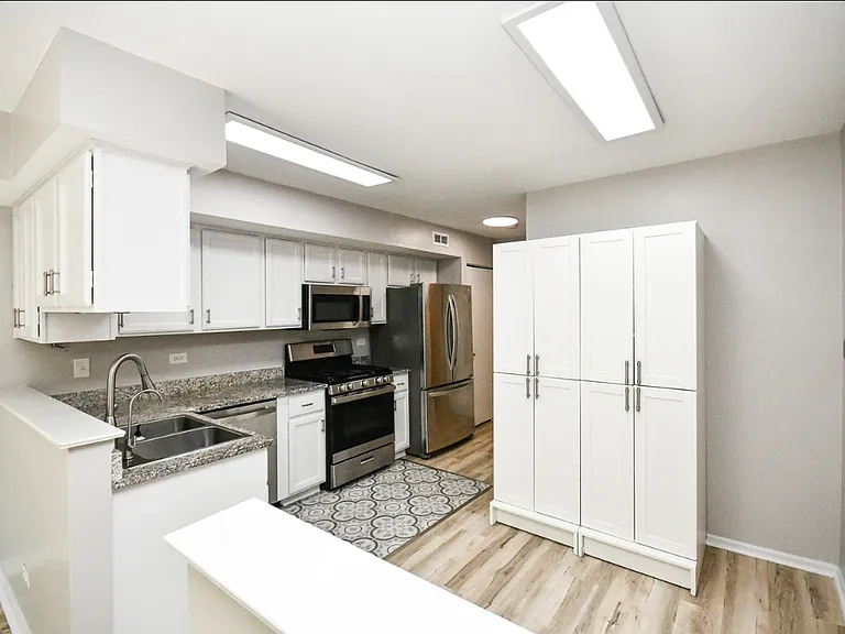 121 Cammeron Ct — Photo 22