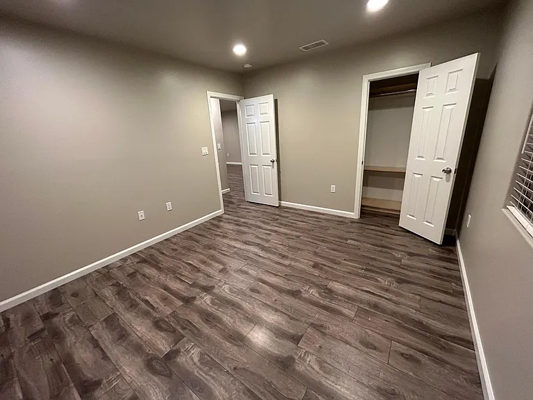 438 Santa Mariana Ave — Photo 15
