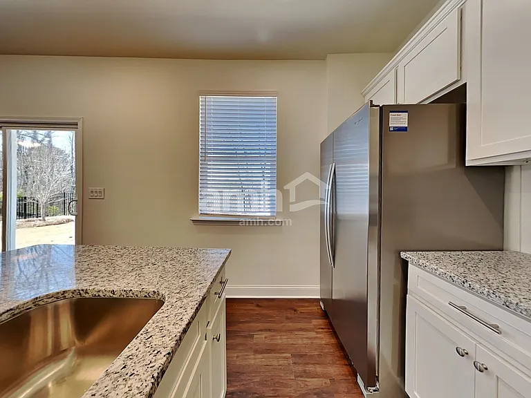 1776 Silver Tree St — Photo 4