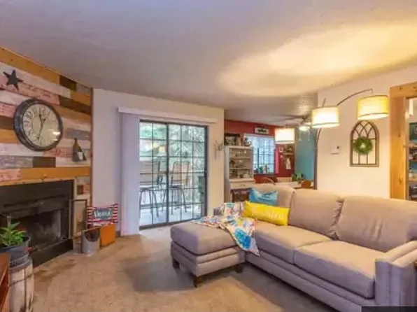 109 S Neyland Ave APT 2, Liberty Lake, WA 99019