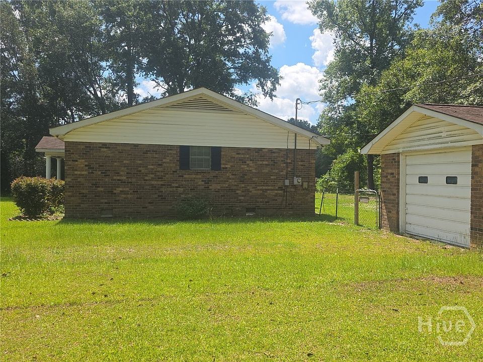1st image of 162 Carlton Avenue
