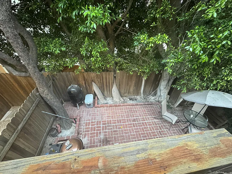 1623 Greenfield Ave #4 — Photo 8