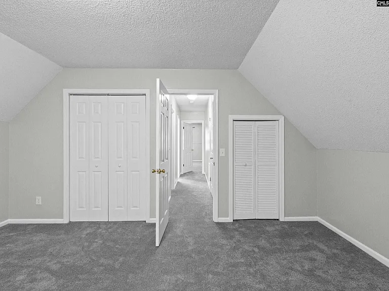 42 Halton Ct — Photo 3