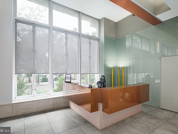 4th image of 1101 Locust St #8C