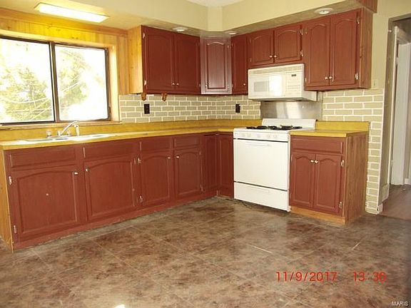 4th image of 9240 Southview Ln