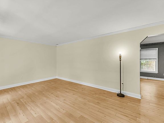 4th image of 5427 Califf Rd N