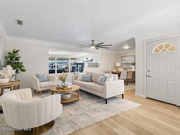 4th image of 240 Riverside Ave