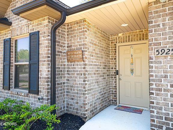 2nd image of 5925 Knox Hill Way