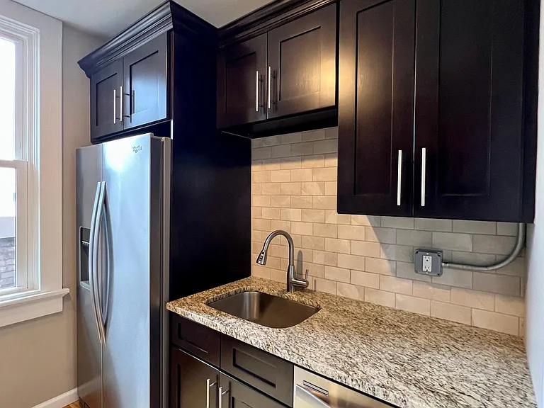 94 S Main St #302 — Photo 3