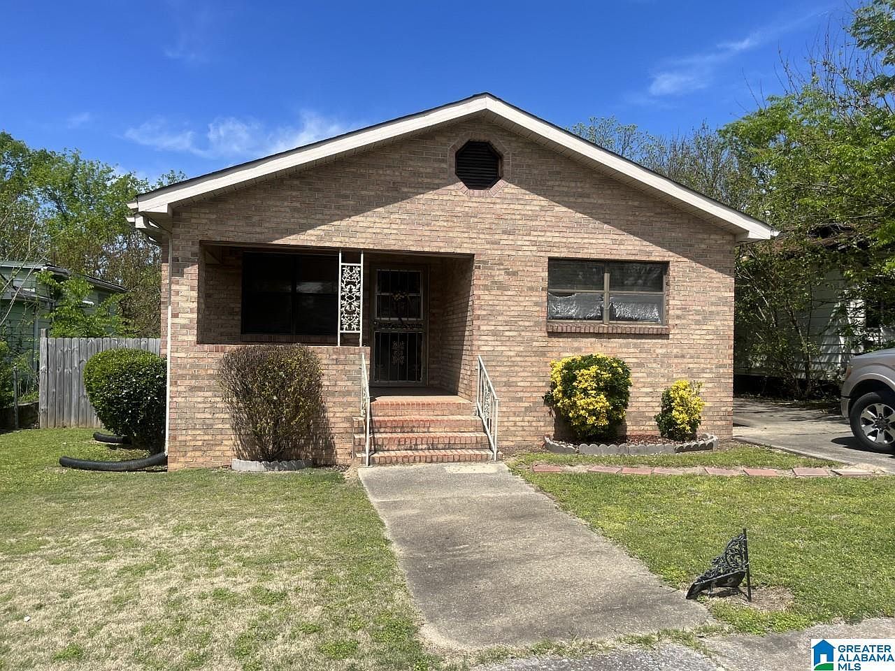 532 55th St, Fairfield, AL 35064 | Zillow