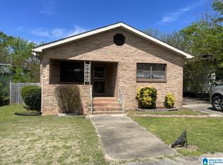 532 55th St, Fairfield, AL 35064