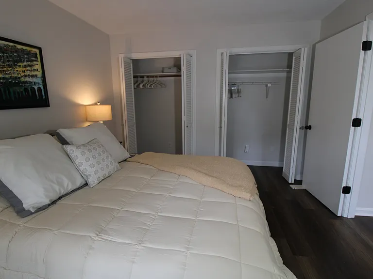 515 Chesterfield Ave #D — Photo 11