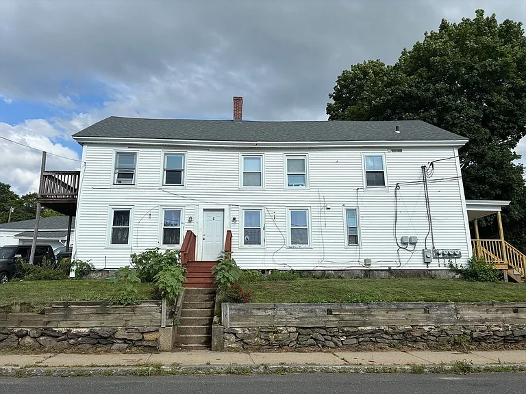 51 Pleasant St #D — Photo 10