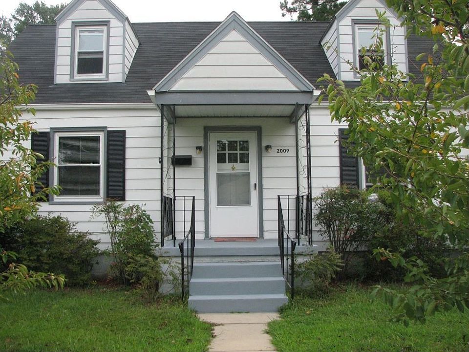 For Sale: 2009 Franklin Avenue, Colonial Heights, VA 23834