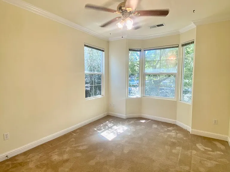 2319 Glacier Pl #B — Photo 23