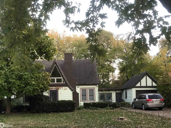 51 Forest Dr, Fairfield, IA 52556