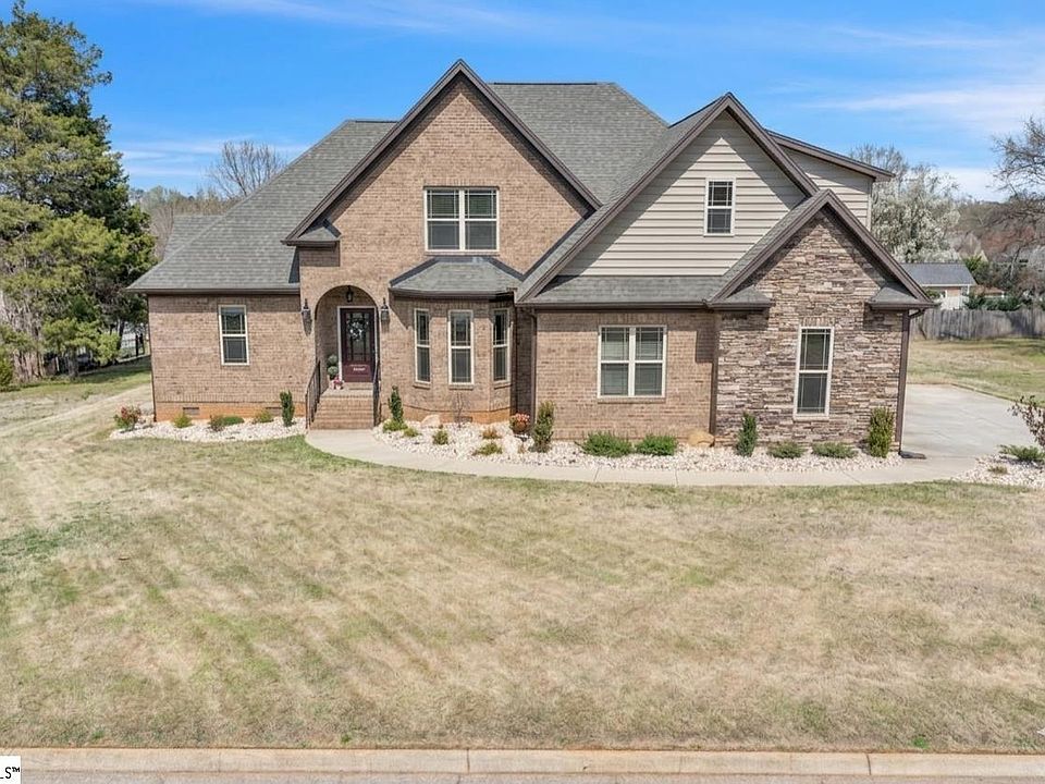 1st image of 207 Poplar Ridge Rd