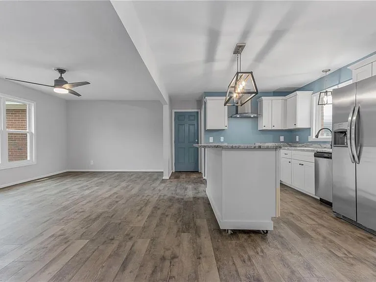 625 Kenneth Rd — Photo 12