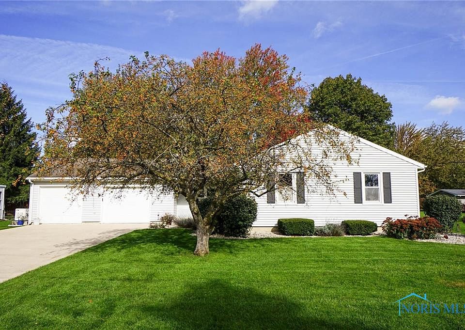 1st image of 900 Meadowbrook Dr