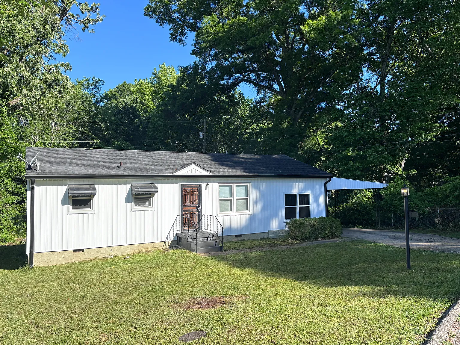 3 bed, 1278 sqft, $1,550 — Photo 1