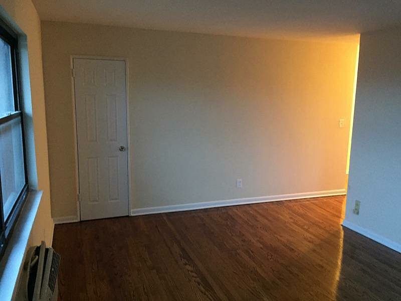 2nd image of 301 Essex St #A
