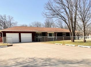 133 Acorn Rdg, Devils Lake, ND 58301