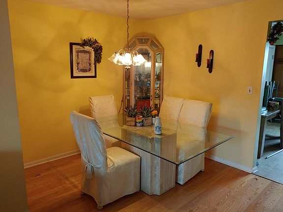5th image of 7859 N Caldwell Ave #312