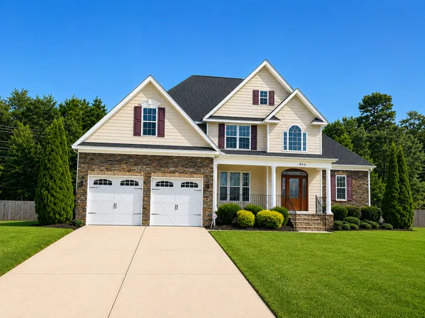 804 Bobby Jones Dr, Fayetteville, NC 28312
