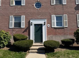 139 Seaton Rd APT 4, Stamford, CT 06902