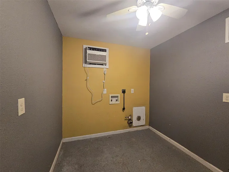 1814 Avenue N 1/2 #3 — Photo 17