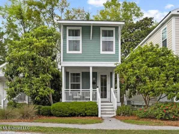 2207 Government St #23, Ocean Springs, MS 39564