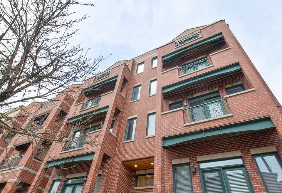 1st image of 834 W Diversey Pkwy APT 4E