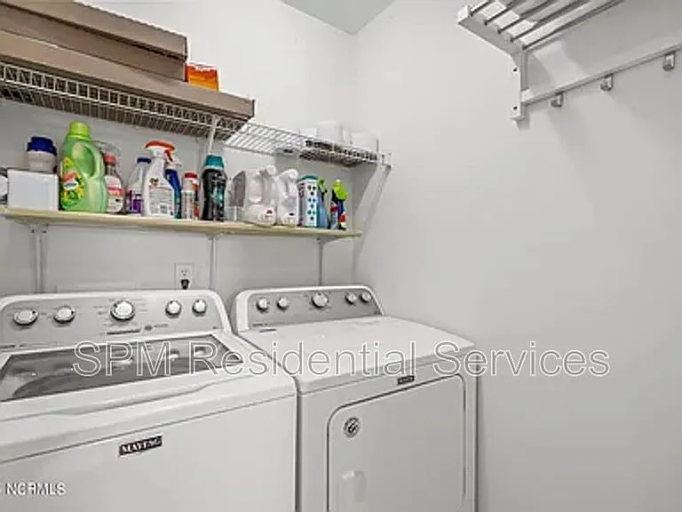 106 Emerson Ct — Photo 20