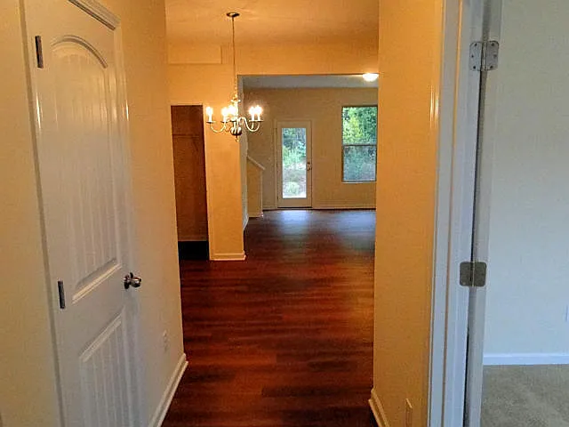 3 Bedroom, 2.5 Bathroom Townhome with Office! — Photo 2