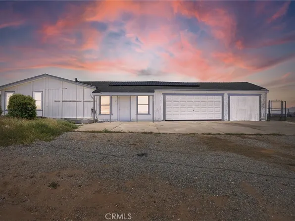 5332 Sundown Dr, Phelan, CA 92371