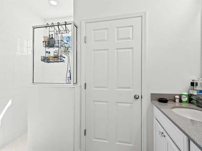 6262 Goldcoast Ave — Photo 14