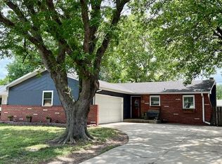 2383 Edward St, Salina, KS 67401