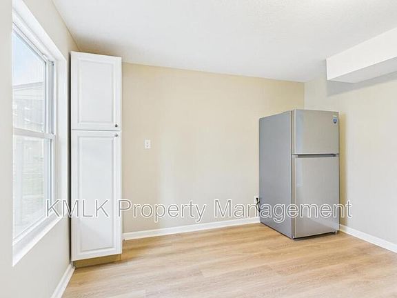3rd image of 9042 Maple Grove Rd
