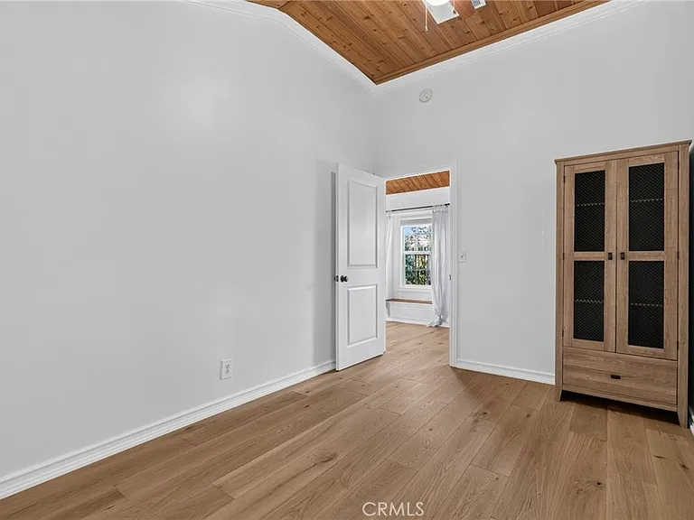 4151 Farmdale Ave — Photo 14