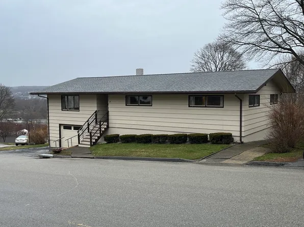29 Boyden St, Worcester, MA 01610